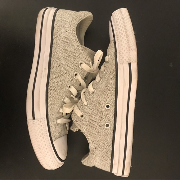 Converse!! - Picture 2 of 4